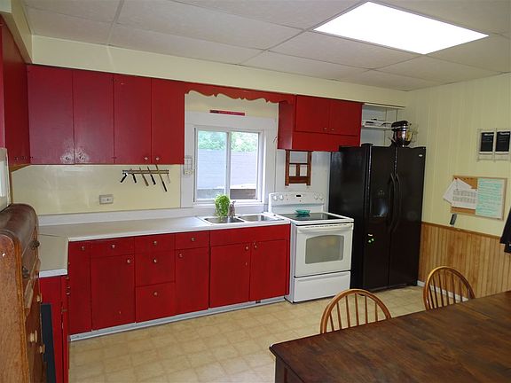 4th image of 539 16th Ave