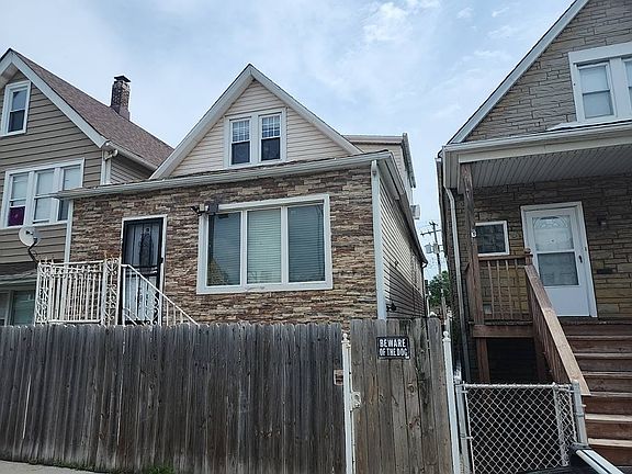 2nd image of 9831 S Avenue L
