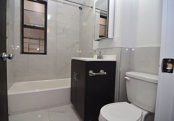 4th image of 611 W 180th St APT 3