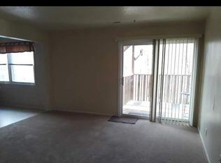 9010 13th St W #6, Rock Island, IL 61201