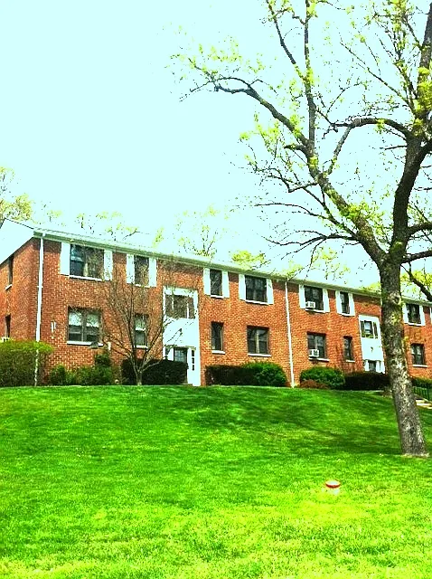 2 bed, $2,495 — Photo 1