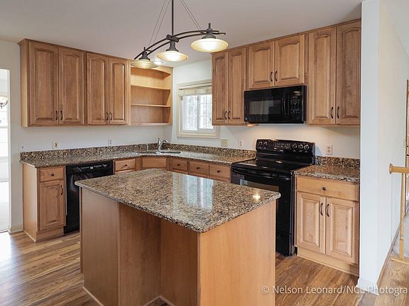 5th image of 2759 Glenalmond Dr