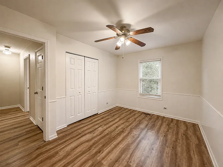 2436 Devonshire Ct — Photo 16