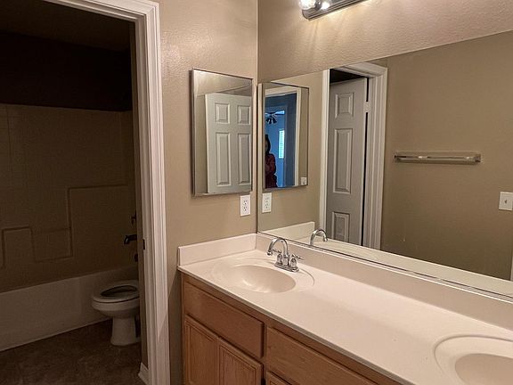 5th image of 15625 Bow String St #1