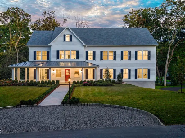 102 Silver Ridge Rd, New Canaan, CT 06840