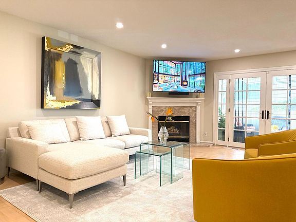 2nd image of 3120 Heather Ridge Dr