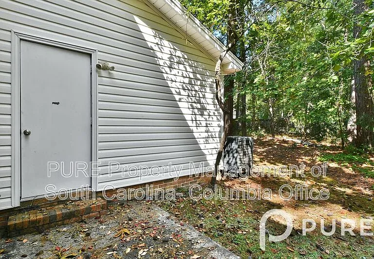121 Manorwood Ct #C — Photo 9