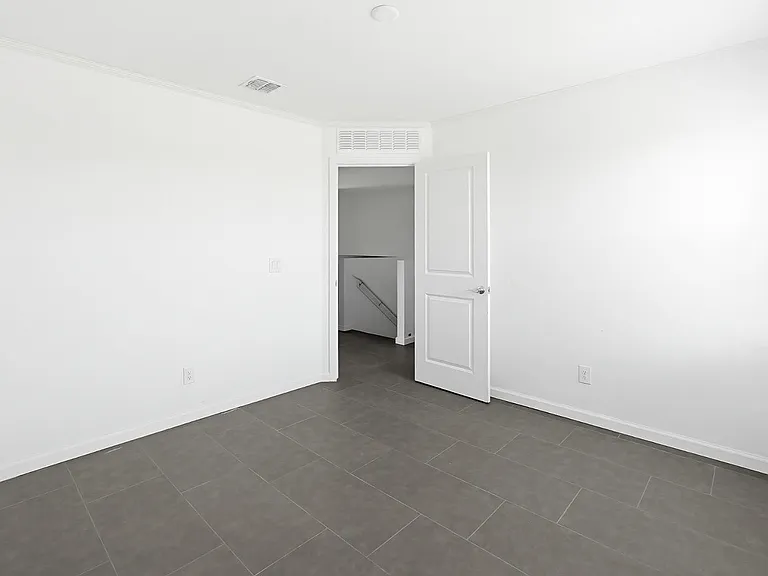 6815 W Encinas Ln — Photo 11