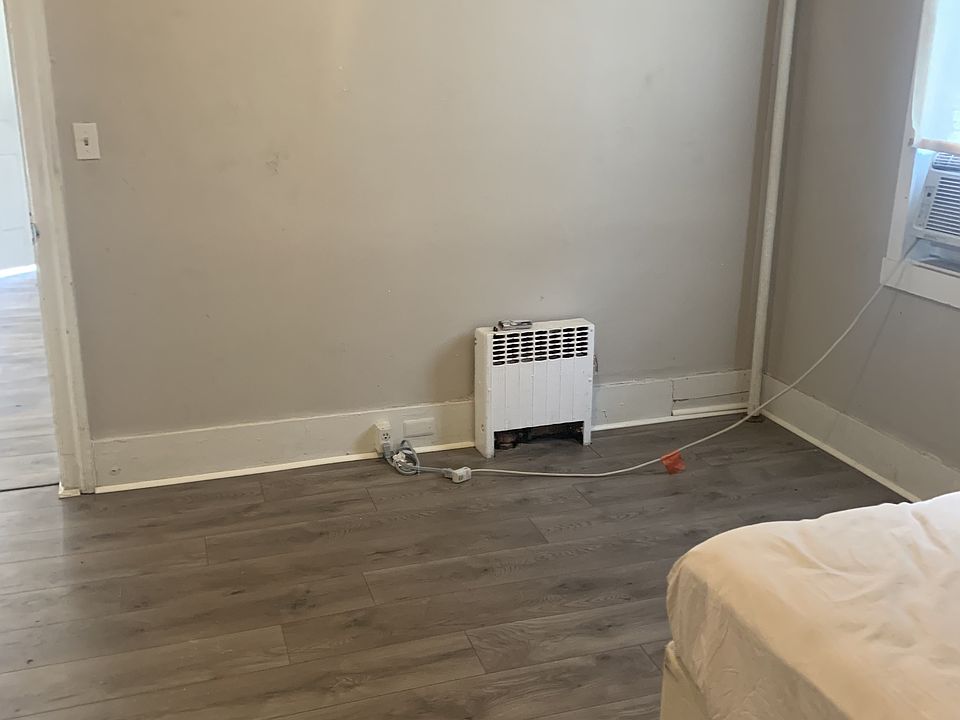 2nd image of 8 Warren St #1