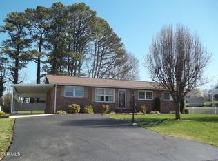 308 Summerwood Dr, Bristol, TN 37620