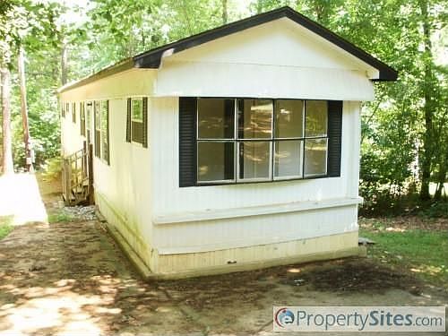 3rd image of 2439 Lonnie Cir