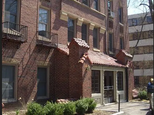Forest Plaza Apartments