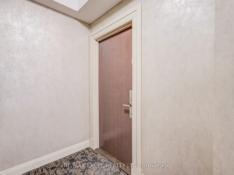 85 N Park Rd S #705 — Photo 6