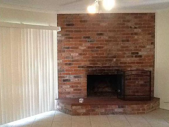 4th image of 8305 Cielo Vista Dr