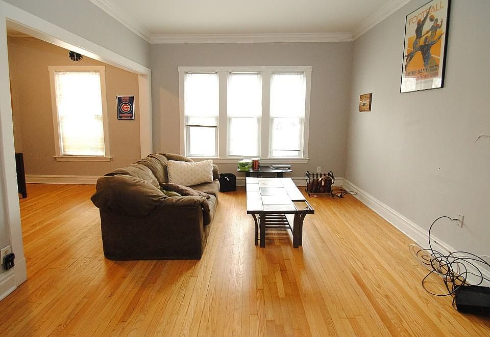 1st image of 3256 N Southport Ave #2F
