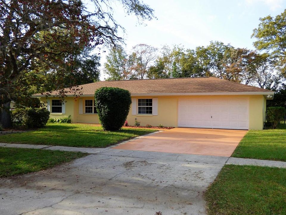 2nd image of 9137 N Golfview Dr