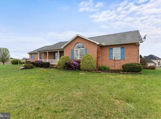 1479 Koontztown Rd, Hedgesville, WV 25427