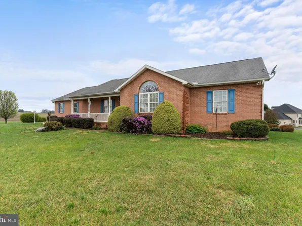 1479 Koontztown Rd, Hedgesville, WV 25427