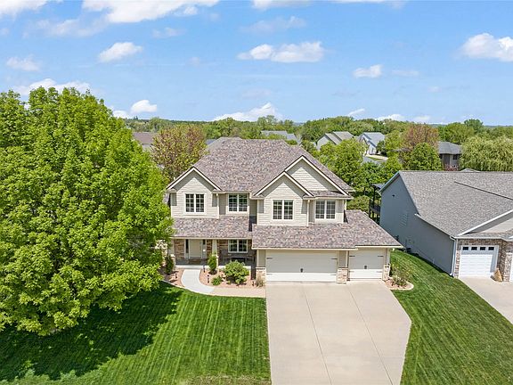 4th image of 9517 Enfield Dr
