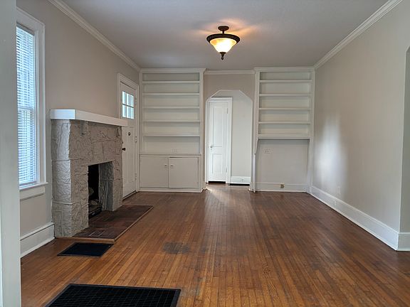 4th image of 115 E Meadowbrook Dr