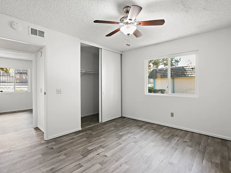 2536 Bryn Mawr Ln — Photo 18