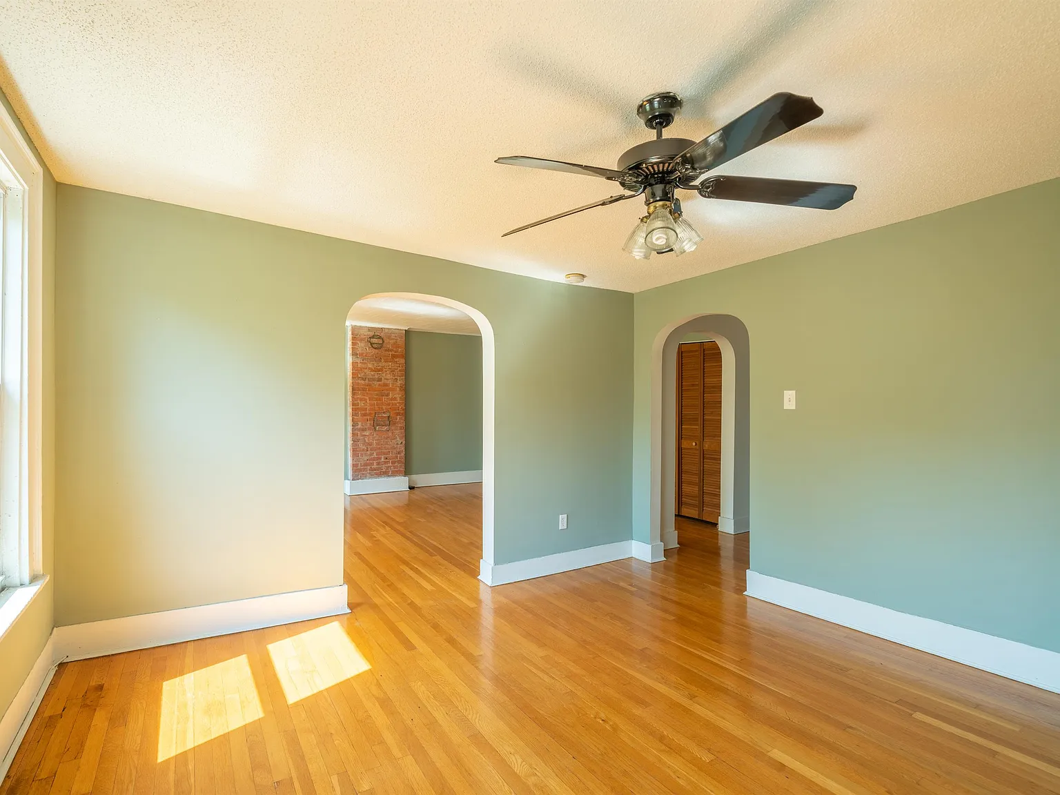 768 State St — Photo 4