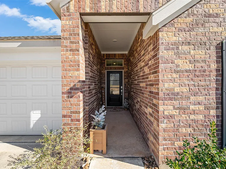 237 Augustine Way — Photo 3