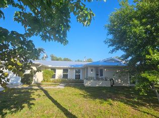 1413 SE San Sovina Ter, Port Saint Lucie, FL 34952