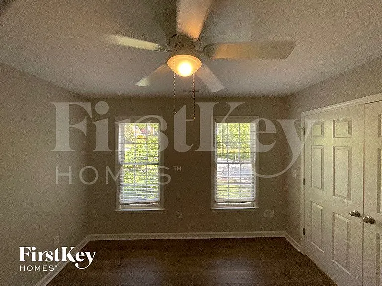 5888 Cottonwood Ln — Photo 7