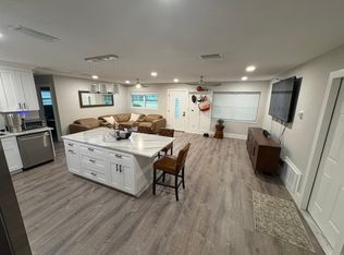 5517 Kiwanis Pl NE, Saint Petersburg, FL 33703
