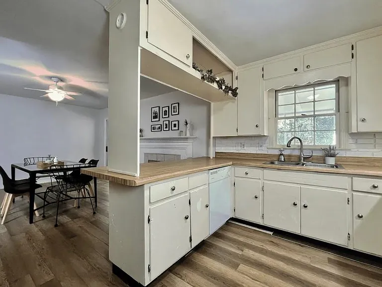 1201 Domingo Dr — Photo 5