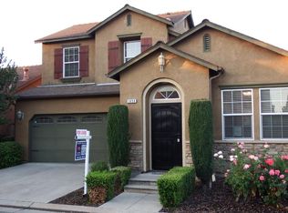 3658 Vermont Ln, Clovis, CA 93619