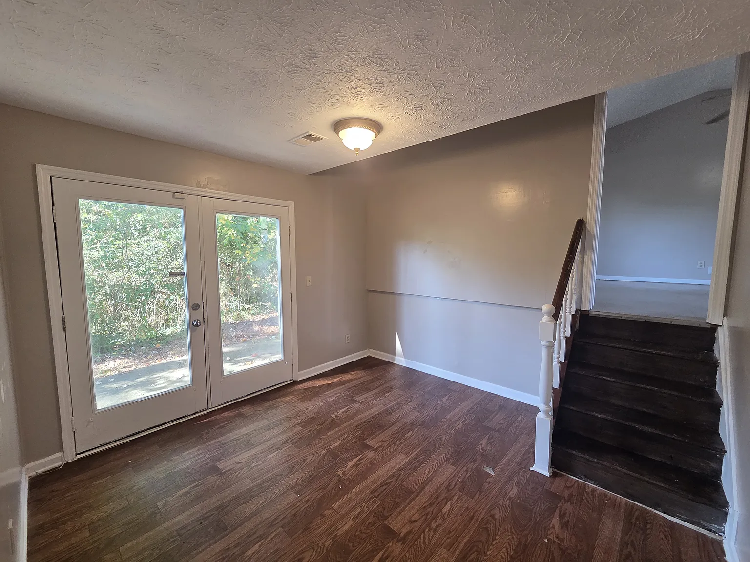 4 bed, 1850 sqft, $1,990 — Photo 3