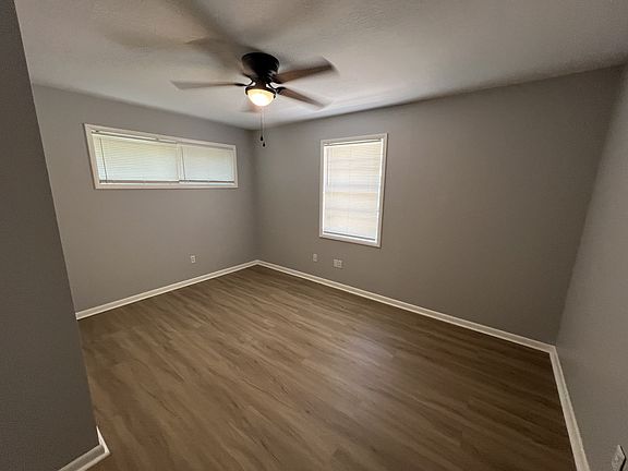 5th image of 403 Shelley Pl #1403
