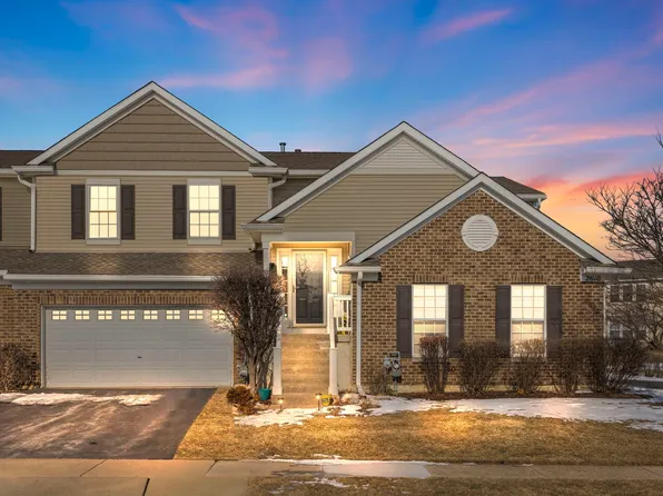 2612 Loren Ln #2612, Algonquin, IL 60102