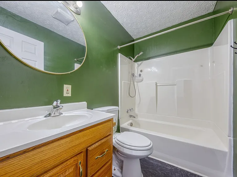 2527 Boyds Bridge Pike — Photo 9