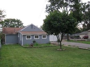 631 N Harrison Ave, Aurora, IL 60506