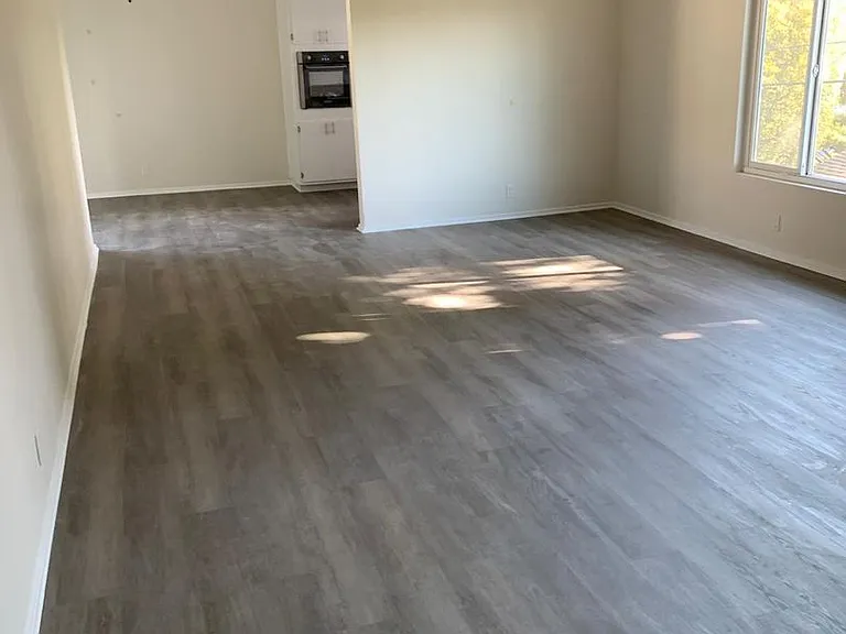 5000 Coldwater Canyon Ave — Photo 32