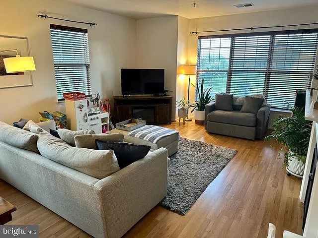 121 Moore Dr — Photo 6