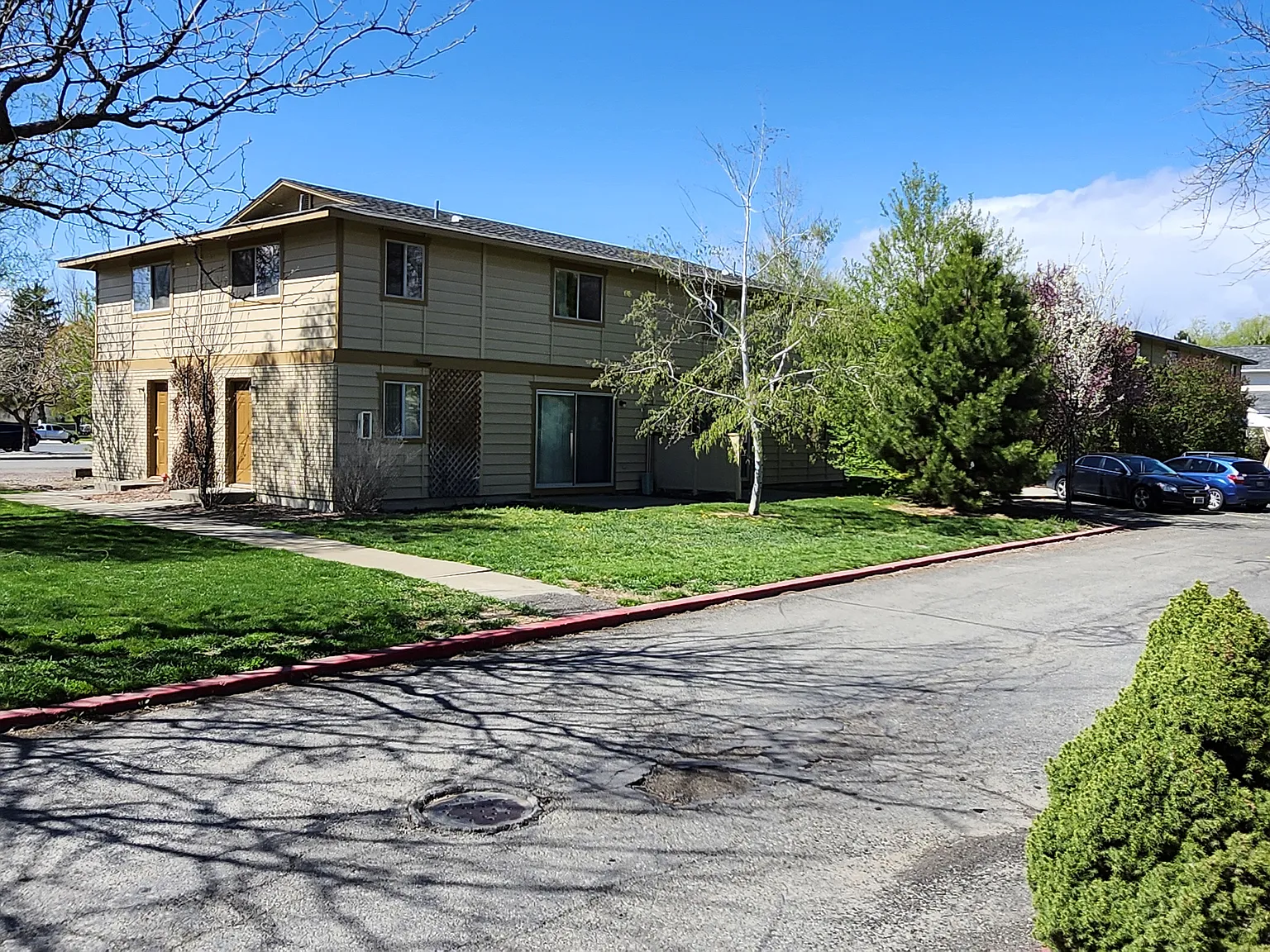 Aspen Circle Apartments — Photo 3