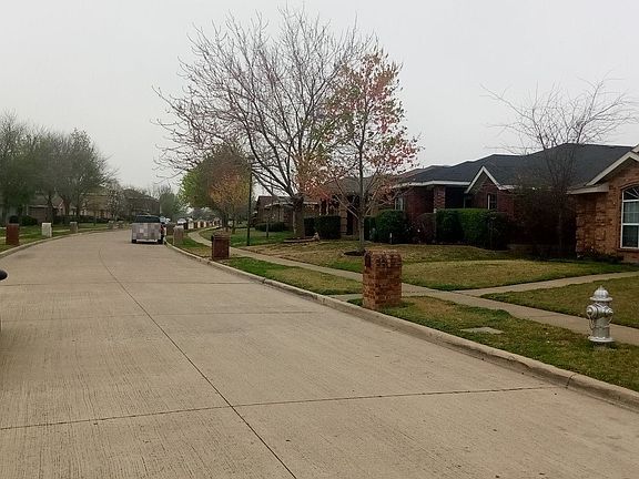 5th image of 625 Horseshoe Ct