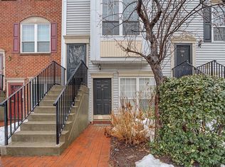 111 Cottonwood St, Jersey City, NJ