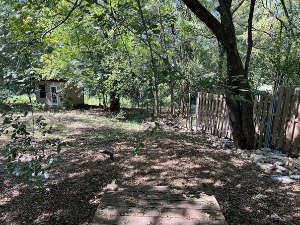 124 Griffith Bend Rd, Mabank, TX 75156
