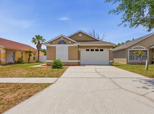 13137 Carrollwood Creek Dr, Tampa, FL 33624
