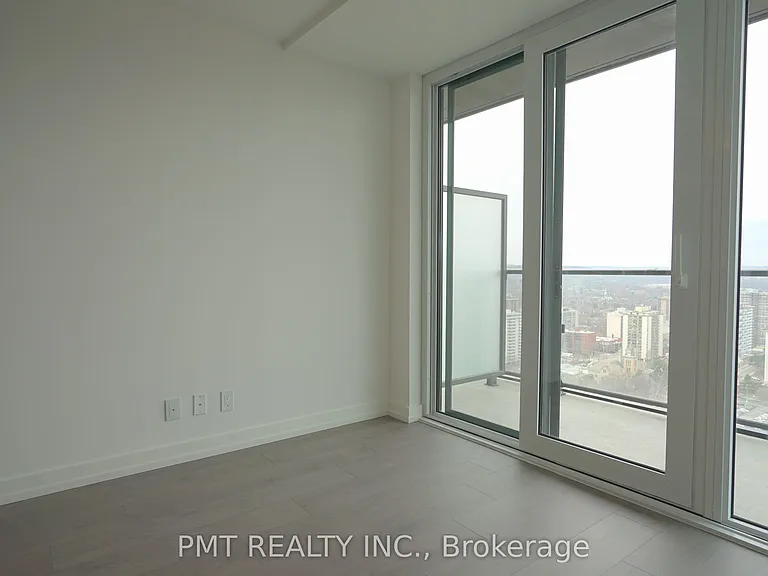 75 James St S #3101 — Photo 9