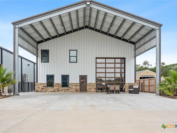 72 Circle Hook, Pt O Connor, TX 77982