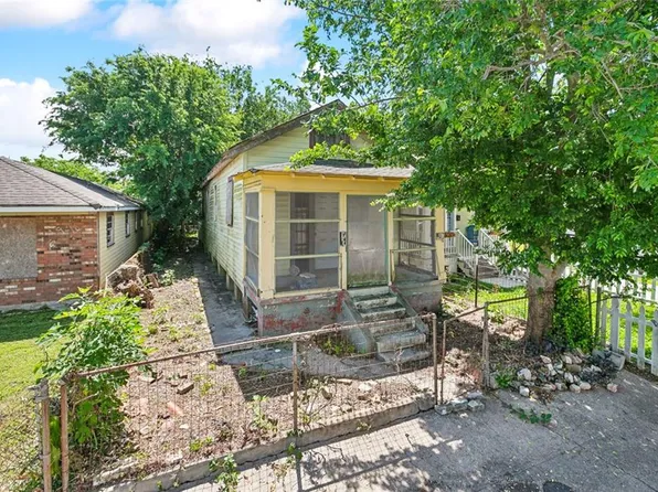 625 Forstall St, New Orleans, LA 70117