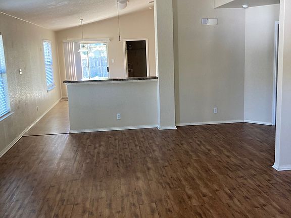 3rd image of 2124 Dorman Dr