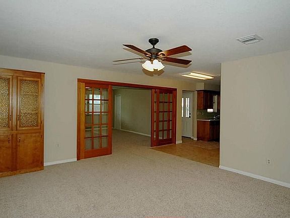 5th image of 15714 Blackhawk Blvd