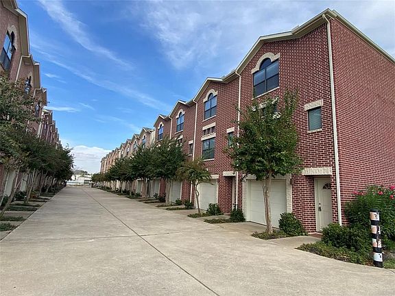 3rd image of 3501 Link Valley Dr APT 804